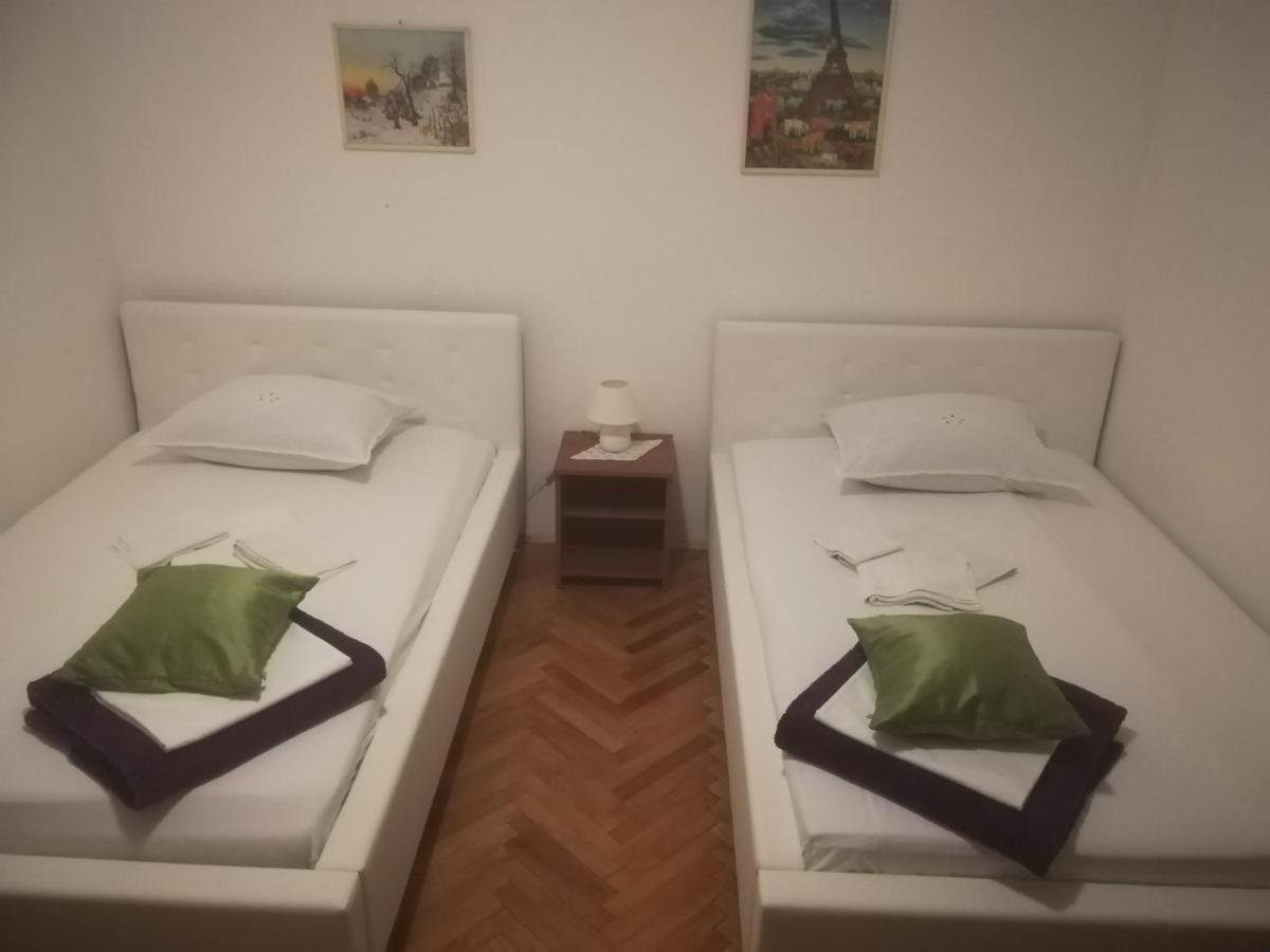 Lara Apartment Sibenik Luaran gambar