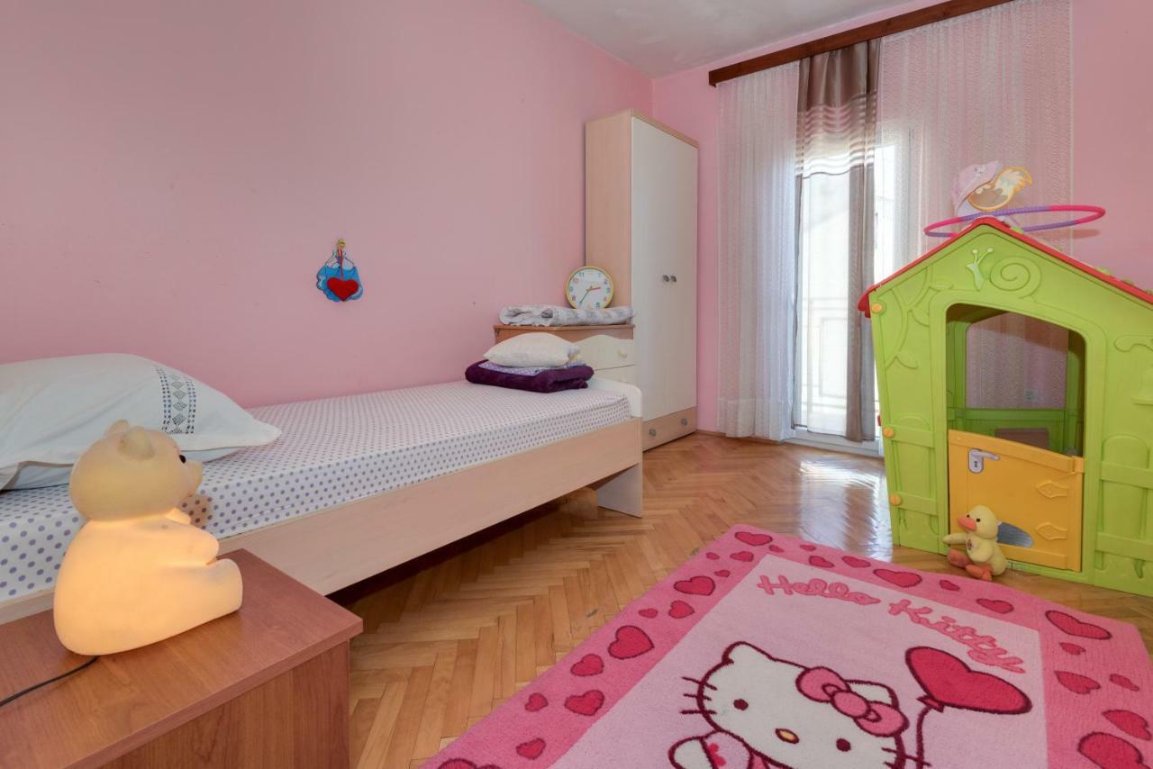 Lara Apartment Sibenik Luaran gambar